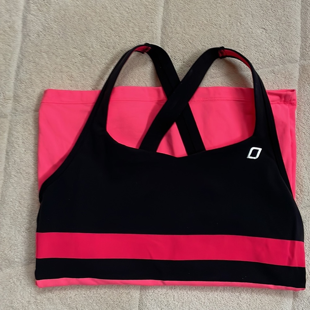Lorna Jane cross back tank. Black & pink. Size small. - Picture 5 of 5